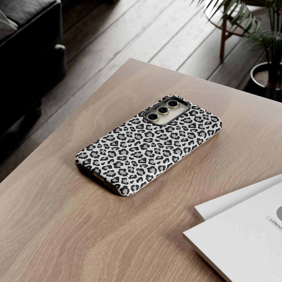 Monochrome Leopard Print Samsung S23 Series